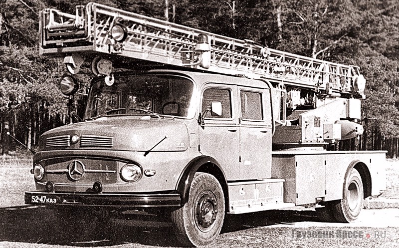 Пожарная автолестница Metz DL 30 на шасси «коротконосого» Mercedes-Benz L 1418 в сентябре 1968 года поступила для испытаний на Торжокский машиностроительный завод