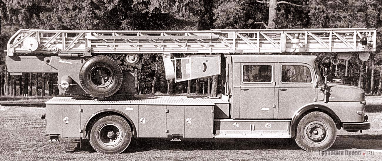 Пожарная автолестница Metz DL 30 на шасси «коротконосого» Mercedes-Benz L 1418 в сентябре 1968 года поступила для испытаний на Торжокский машиностроительный завод