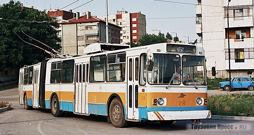 Сочленённые ЗИУ-683В0-1 работали в Добриче и Русе