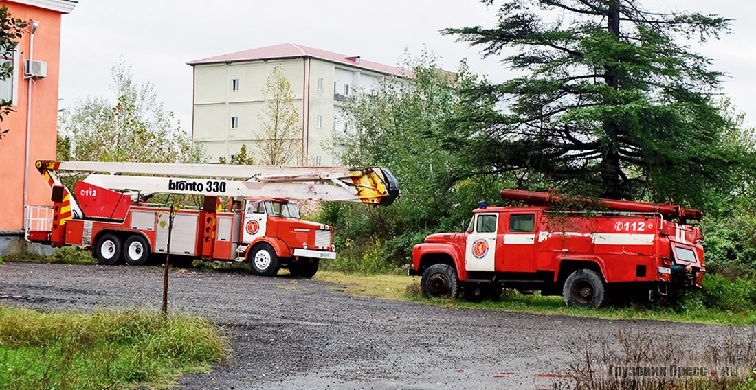 Пожарное депо Кутаиси: Sisu и ЗИЛ-130