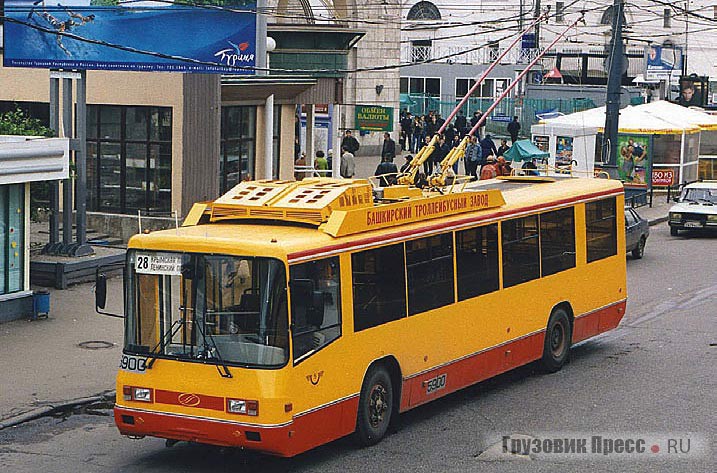 Троллейбус серии БТЗ-52761 выпускают в Уфе с 2001 г., а в Москве эксплуатируется с 2003 г.