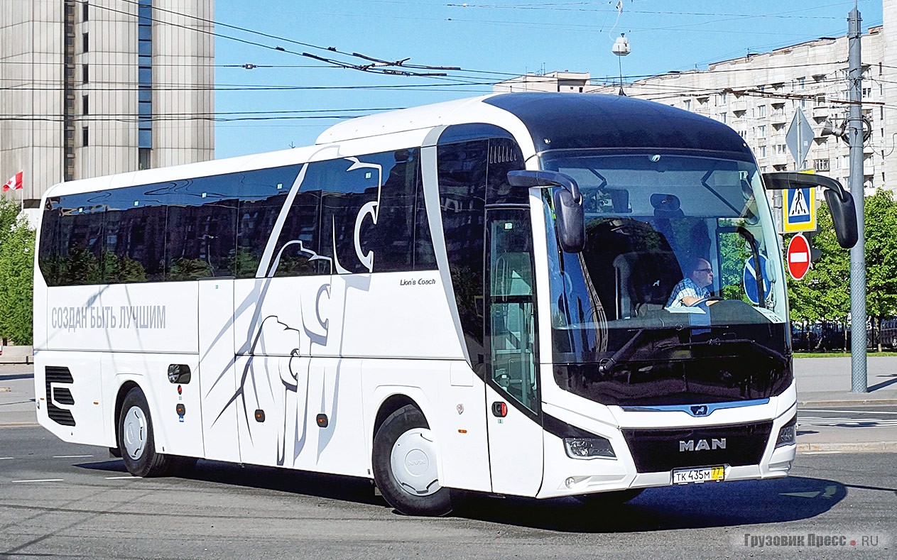 «МАН Трак энд Бас Рус» представил на мероприятии свою новинку – [b]MAN R07 Lion’s Coach[/b] нового поколения. Такие машины уже активно поступают заказчикам