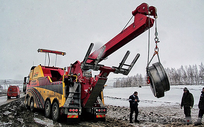 Вызволение из снежного плена Volvo VNL