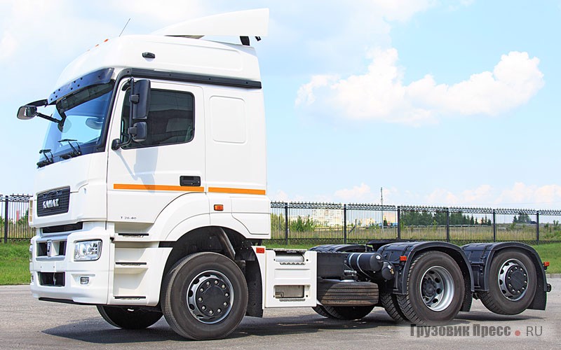 Седельный тягач КАМАЗ-65209-S5 Neo (6x2-2) Т2640 с подъёмной задней осью