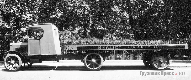 Седельный тягач Berliet GDH в Англии, 1926 г. Позднее машины этого семейства получили пневматические шины