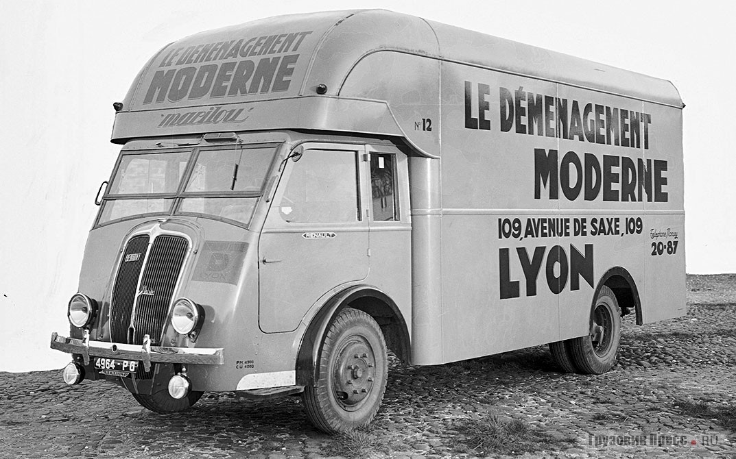 Фургон Renault AGR грузоподъёмностью 4,5 т с нефтяным двигателем (huile lourde), также называвшимся «полудизелем», 1937 г.