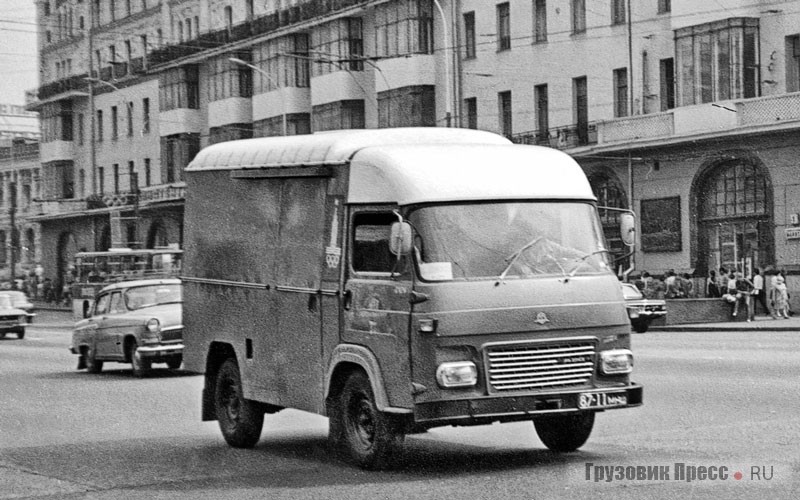 Avia A21 F из партии к «Олимпиаде-80» в Москве. Этот фургон, как и бортовые машины семейства Super Goélette (SG2) и Super Galion (SG3), делали по лицензии в ЧССР с 1968 по 1983 г.