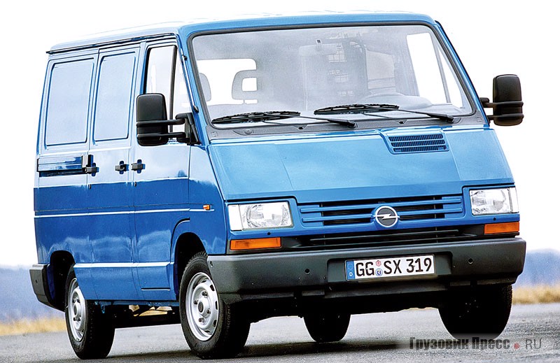Trafic, Master и чуть более грузоподъёмное семейство B70/B80/B90 делали на заводе Renault SOVAB в Батийи. Там же с 1997 по 2000 г. на паях с GM Europa выпускали «клон» Renault Trafic – Opel/Vauxhall Arena