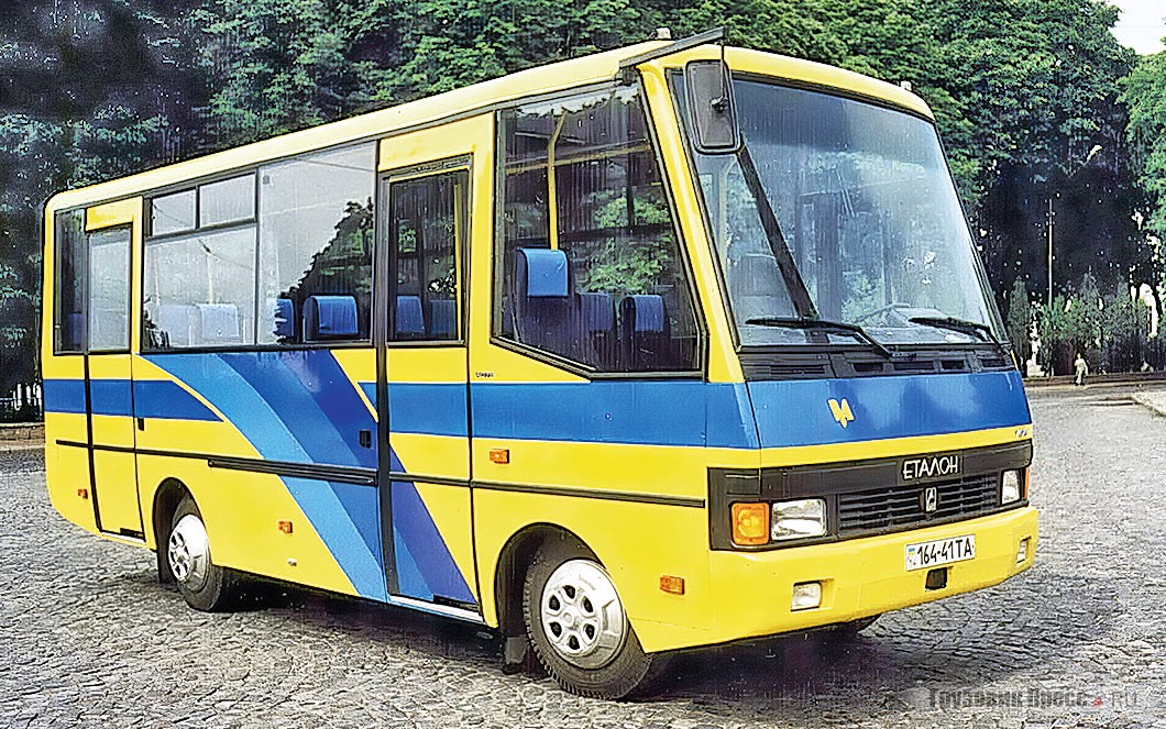 Опытный образец [b]автобуса А079, получивший название «Эталон» (укр. «Еталон»)[/b] спроектирован ВАТ «Укравтобуспром». Впервые был представлен на международном автосалоне «SIA-2002». Автобус базировался на индийском шасси Tata LPT-613/38. Двигатель, ходовую часть, «оптику» и часть передней маски для этого автобуса были предоставлены индийской стороной