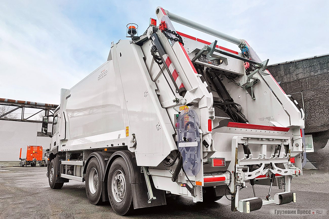 Надстройка Zoeller MEDIUM Xli-B для ТКО и смешанных отходов, объёмом 21,5 м[sup]3[/sup] с интеллектуальной системой прессования отходов Zoeller Medium XL