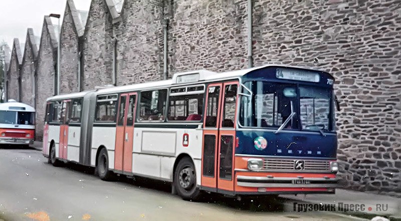 Автобус Setra SG180M в ливрее транспортной компании STAN