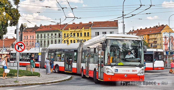    Троллейбус Skoda 25Tr Irisbus (Irisbus Citelis 18) на улицах Брно 