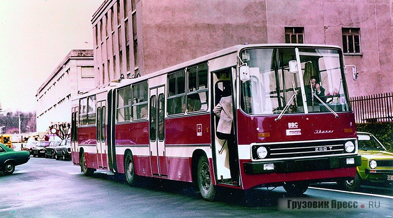Троллейбус Ikarus 280T3
в Сиэтле