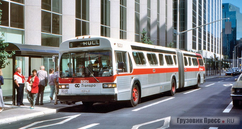 Автобус GMC-TA60-102N стал первой моделью «Classic» получившей обновленный дизайн фронтальной части