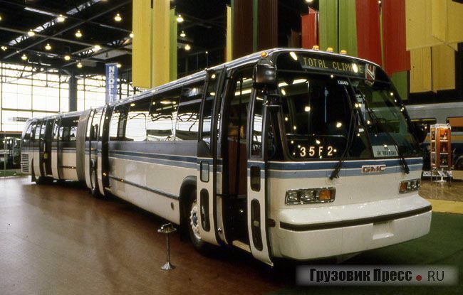 Автобус GMC RTS R20-204 на  автосалоне New York International Auto Show