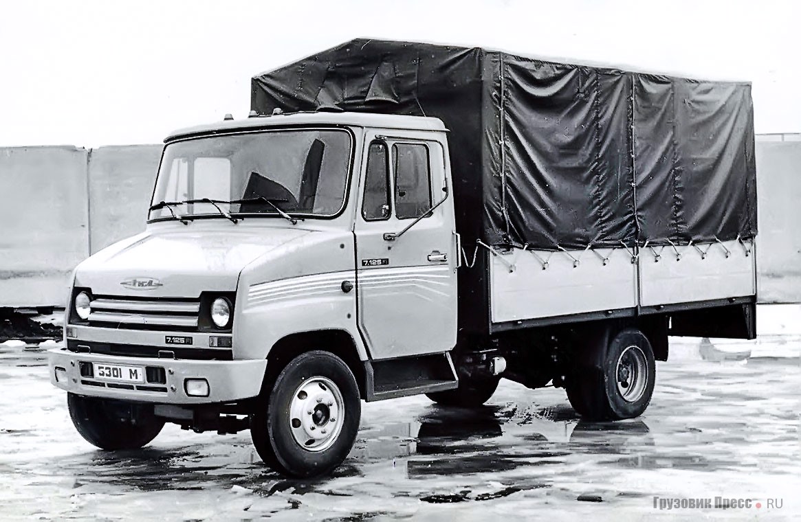 Помимо полукапотного «Бычка» ЗИЛ-5301 (ЗИЛ-7.125) в начале 1990-х на заводе прорабатывали и варианты бескапотных среднетоннажных грузовиков