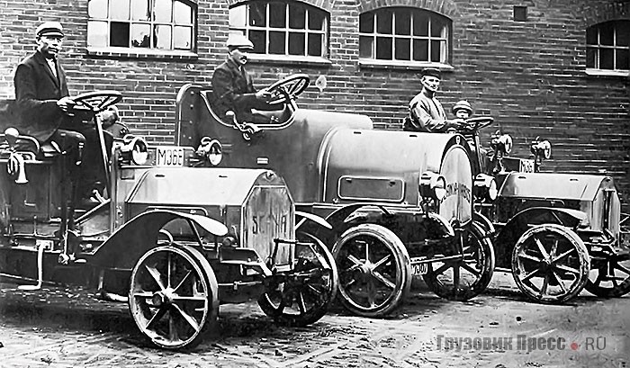 В 1912–1916 гг. Scania-Vabis выпускала несколько моделей пожарных автомобилей