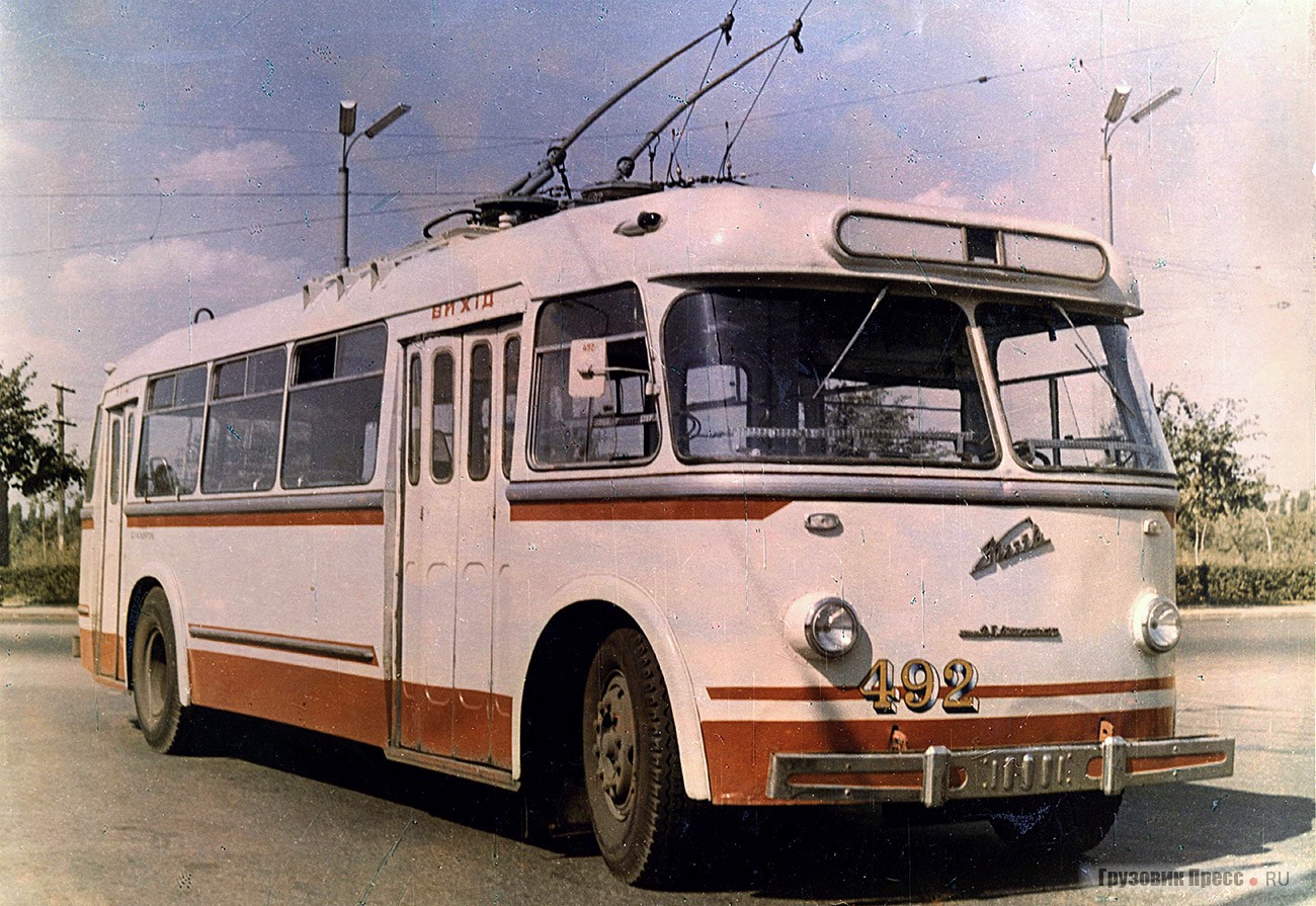 Троллейбус Киев-1