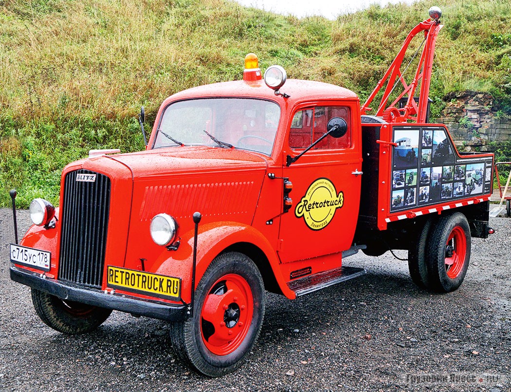 Не обошлось и без немецкой техники – на этом фото изображён [b]Opel Blitz[/b] – эвакуатор с крановой установкой
