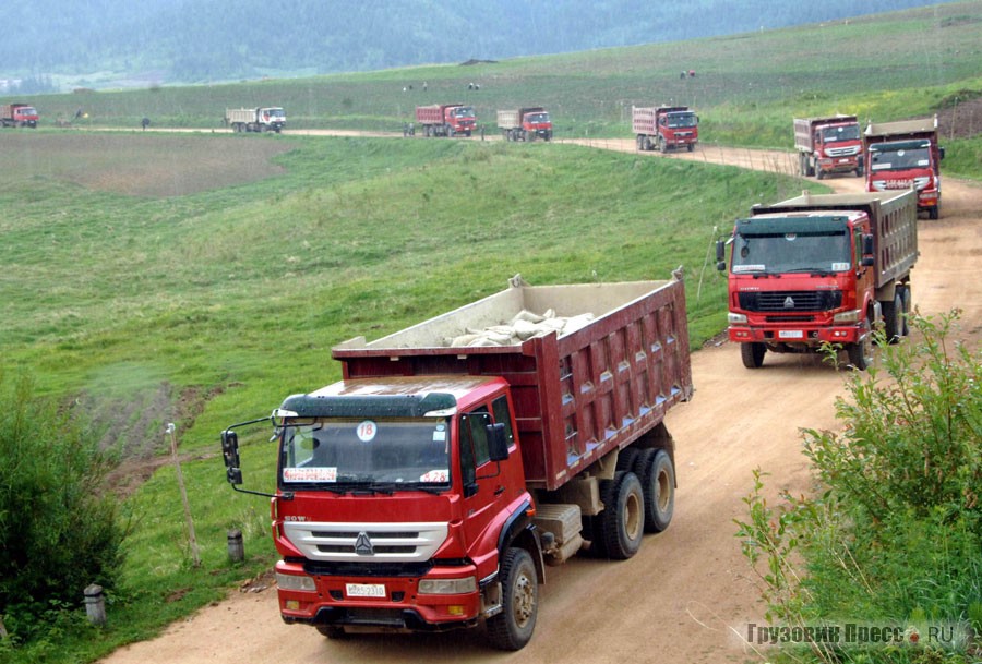 Тяжёлые грузовики и самосвалы Tokjung Sungri на испытаниях в КНДР