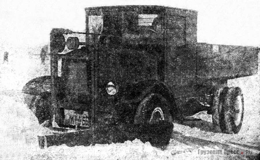 Этот Я-5 в виде снегоочистителя применяли на Горьковском автозаводе. Горький, 1930-е.
