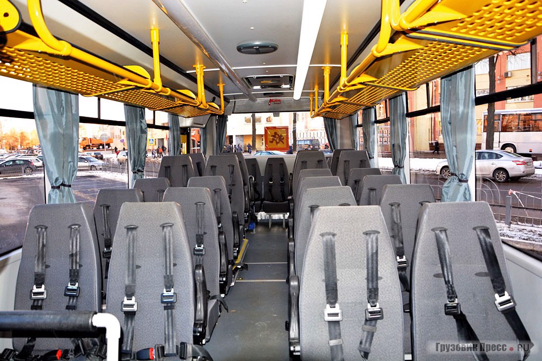 Специализированный автобус для перевозки детей. МАЗ 257s30. МАЗ 257 салон. Автобус МАЗ 257. МАЗ 241s30.