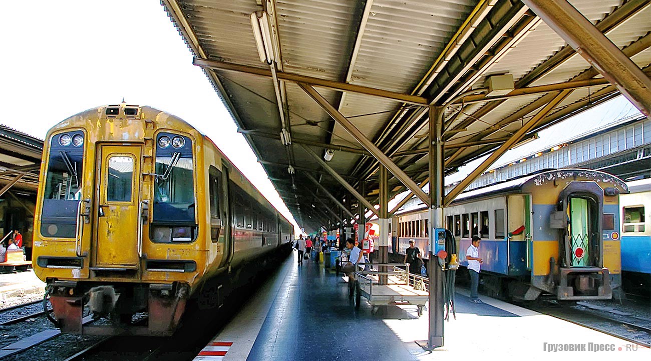 Поезда в Таиланде фактически делятся на два типа – с кондиционером и без. Вагоны без кондиционера не имеют стекол в оконных проёмах