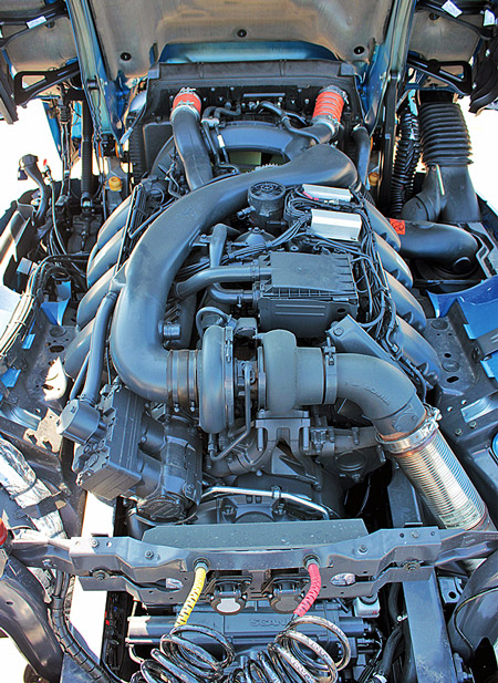 Двигатель V-8 – внушительная мощь!