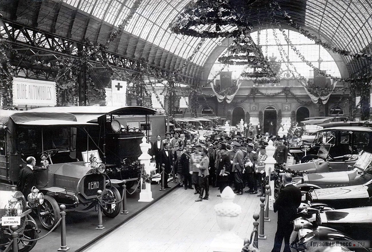 Международная автомобильная выставка в Петербурге 1910