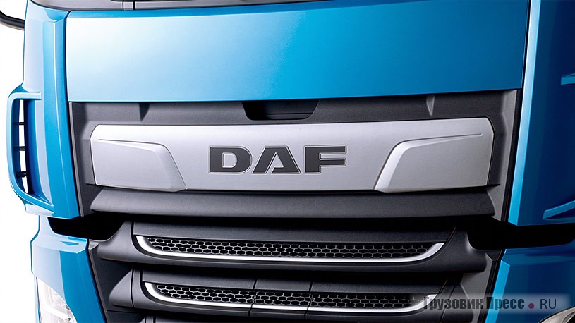 Обновлённый логотип DAF с хромированными буквами