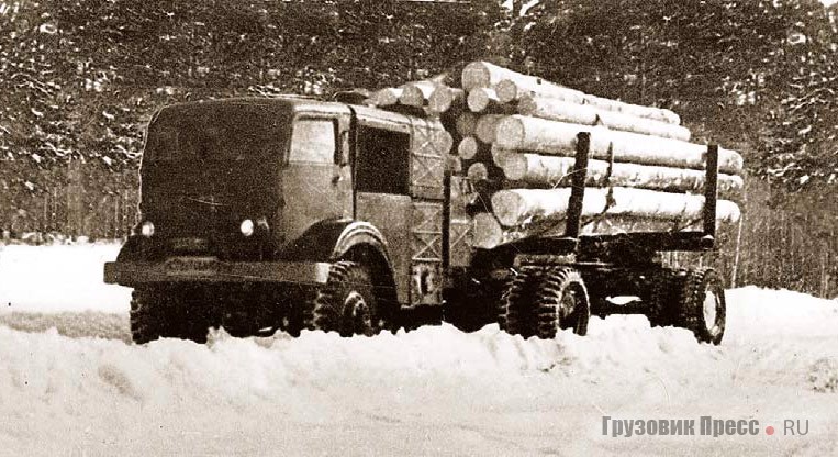Полноприводный тягач НАМИ-018 с прицепом-роспуском на лесозаготовках