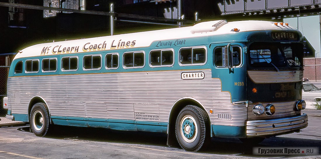 Автобусы GM Silversides PD3751 первыми получили гофрированные алюминиевые борта
