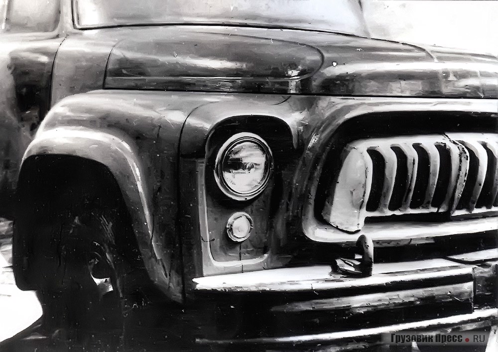 Оперение автомобиля ЗИЛ-130, реализованное на макете, в значительной степени повторило вариант 1957 года, однако решётка радиатора оказалась неудачной и подверглась полной переделке