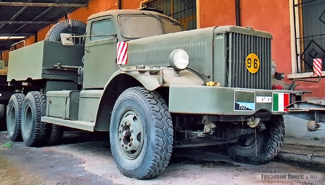 «Арсенал демократии» – [b]американский Transporter, Tank, 45-ton[/b],  M19 в составе балластного тягача Daimond T981 (М20) с прицепом М9. Поставлялся по ленд-лизу в Красную Армию и, оказывается, служил в Эзерсито тоже