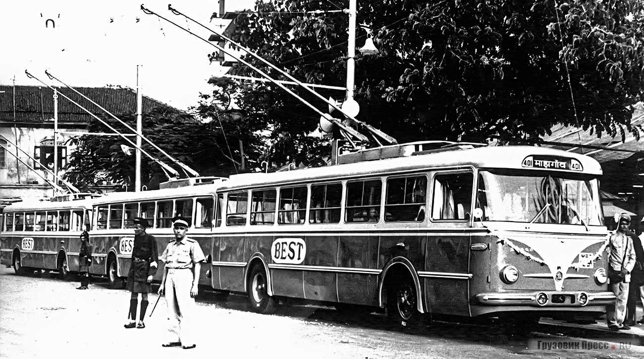 Торжественный пуск троллейбусной линии в Бомбее