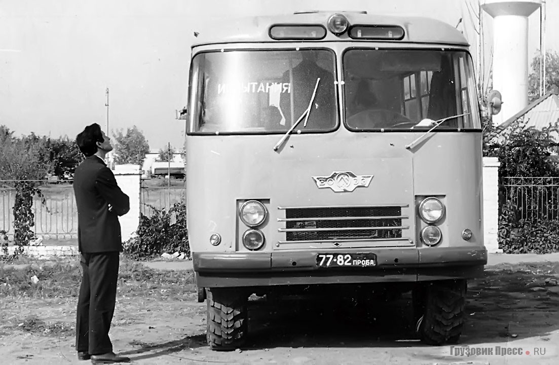 Специальный автобус модели 66АГ на шасси ГАЗ-66