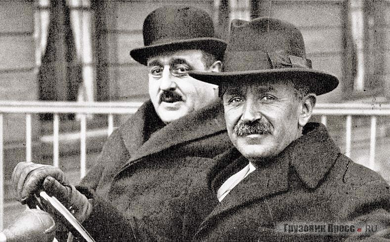 Адольф Кегресс (справа) и Жак Энстен. Снимок 30-х годов ХХ века