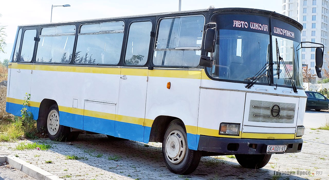Автобусы малого класса TAM 130A8 сейчас больше используют в качестве служебных