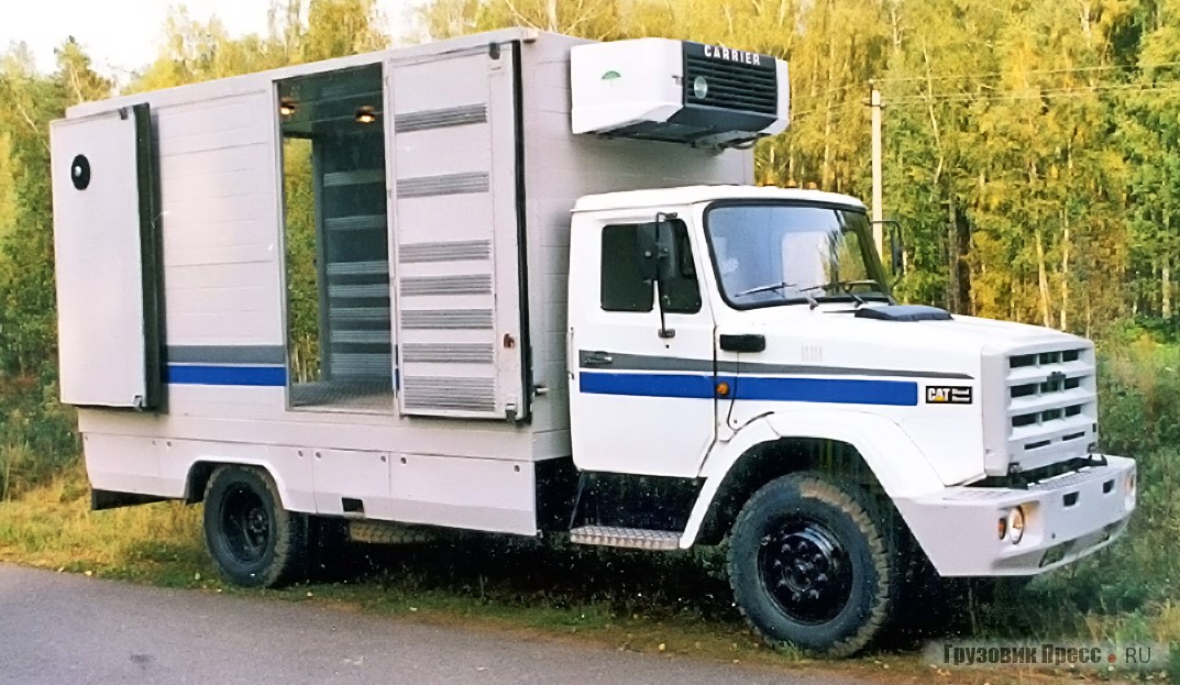 Фургон для перевозки замороженных продуктов с изотермическим кузовом «Автодизайн», укомплектованный дизелем Cat 3116
