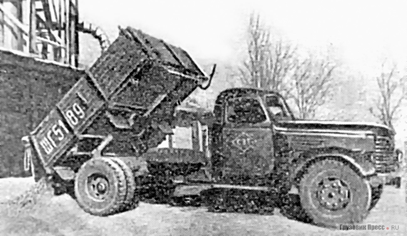 Серийный ЗИС-585Д № шг 51-89 (Алма-Атинская область Казахской ССР) в эксплуатации на выгрузке зерна. Северный Казахстан, август–сентябрь 1954 г.