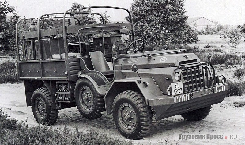 DAF YA126 (DAF Wep) с двигателем Hercules JXC пришёл в армию Нидерландов на смену американскому Dodge. В 1951–1959 гг. изготовлено 3496 штук. Запасные колёса могли вращаться и играли роль опорных катков