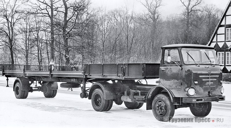 Седельный тягач Büssing Burglöwe US с установленным под рамой двигателем мощностью 126 л.с. изготовляли с 1962 г. на заводе в Эмдене