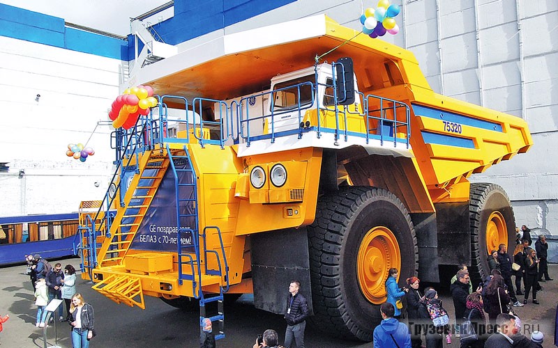 Новый 290-тонный тяжеловоз БелАЗ-75320
