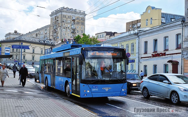 Один из самых новых московских троллейбусов СВАРЗ-МАЗ-6235