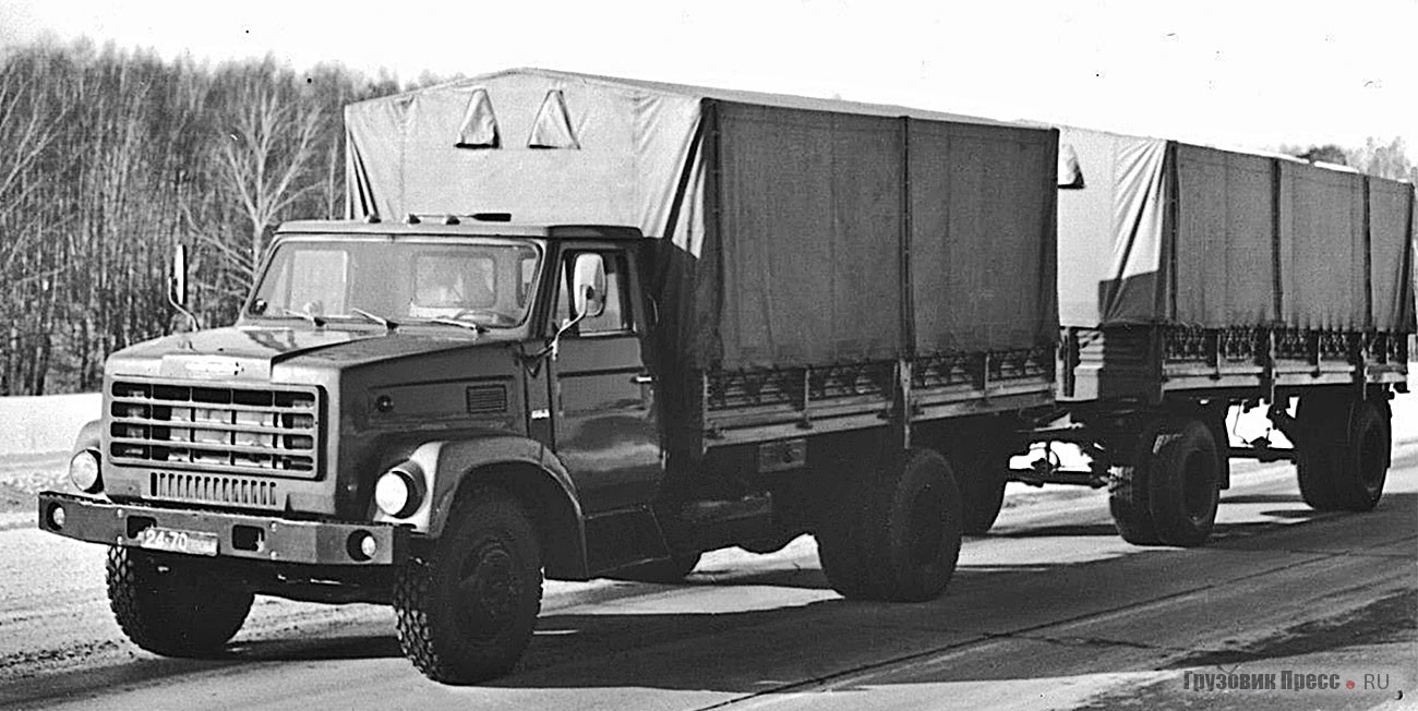 Первый опытный капотный грузовик ЗИЛ-4Э169Г вышел из ворот экспериментального цеха в 1974 г.