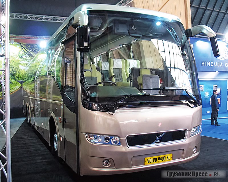 Volvo 9400 XL 6x2 Multiaxle Coach