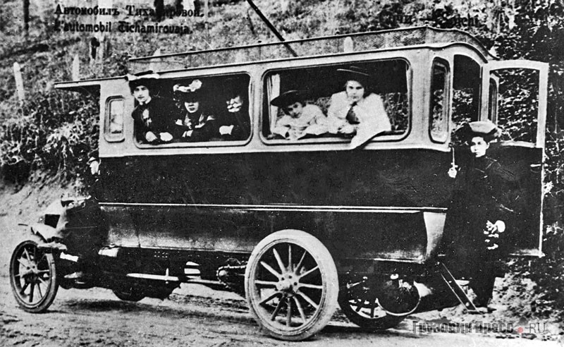 Курортный автобус неустановленной марки принадлежал госпоже Тихомировой. Сочи, 1912 г.