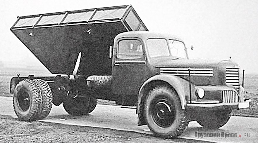Заводское фото опытного образца Skoda-706RS с дисковыми колёсами и поднятой платформой. ЧСР, 1948 г.