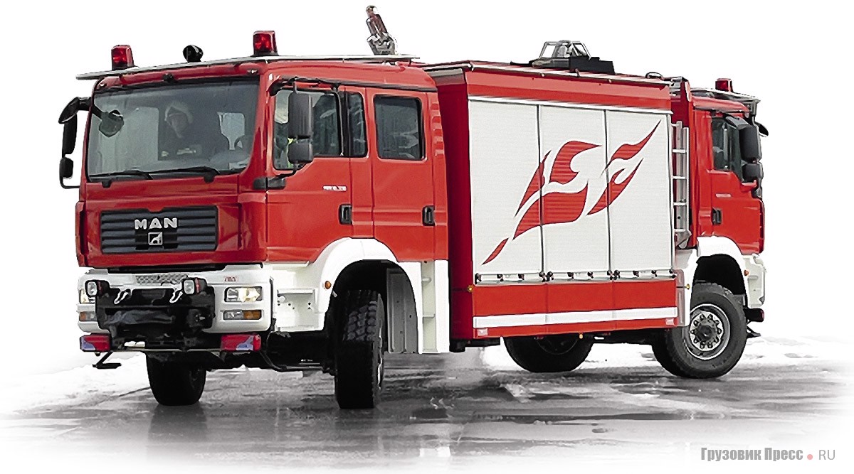 Пожарный автомобиль с реверсивным движением для тушения возгораний в туннелях