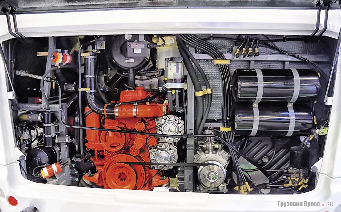 Компоновка моторного отсека при установке двигателей MAN… и соответственно Scania